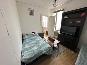 1 bedroom, WiFi, bed sheets - Apartment in the heart of Paris (Paris)