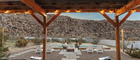 المنطقة المحيطة بالمنشأة