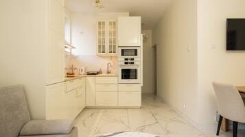 Economy Studio | Private kitchenette