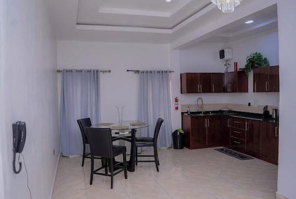 Interior detail - Bamgbose Apartment (Lagos)