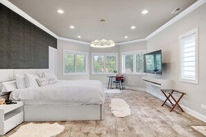 7 bedrooms, iron/ironing board, travel cot, free WiFi