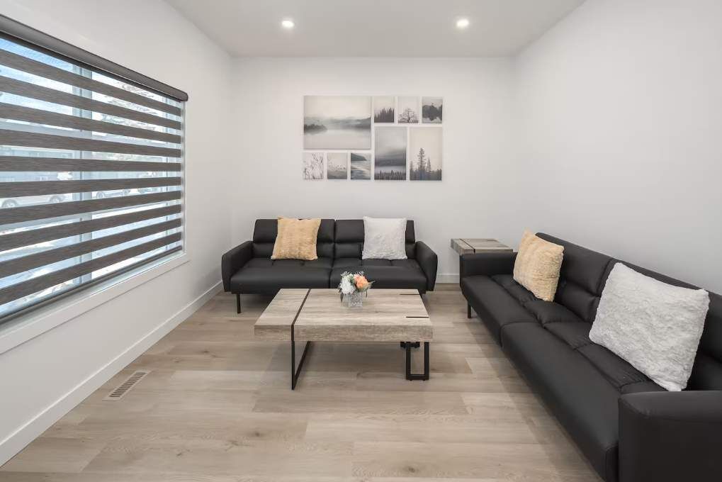 Televisión y oficina 