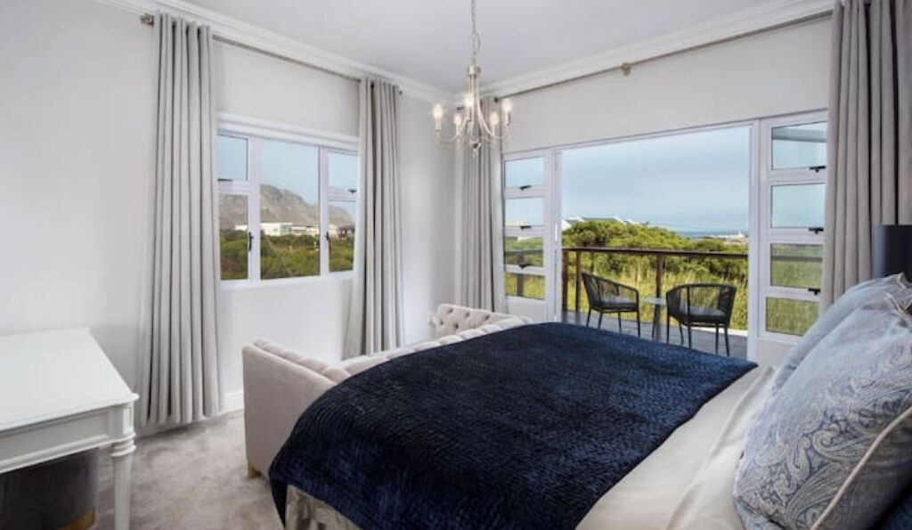 4 habitaciones, tabla de planchar con plancha y wifi 