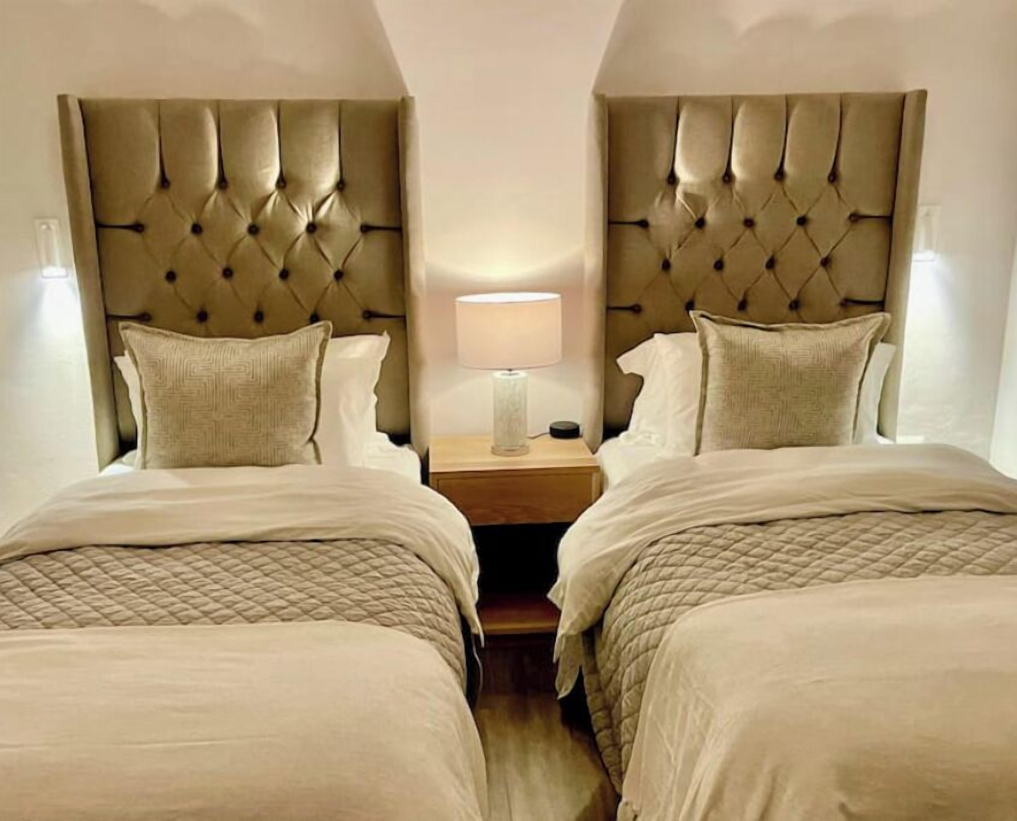 4 habitaciones, tabla de planchar con plancha y wifi 