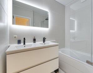 Apartment | Bathroom - Lively Apartment in Blankenberge (Blankenberge)