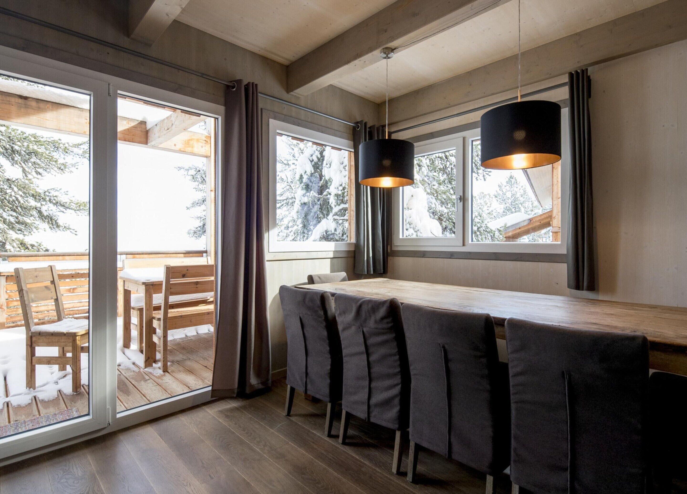 Chalet | Dining