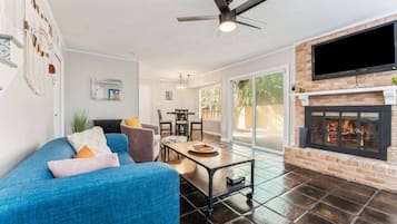 Smart TV, fireplace, offices