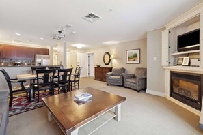 Interior - Serene 1-BR Ski-In/Ski-Out Retreat on Okemo Mtn. (Ludlow)