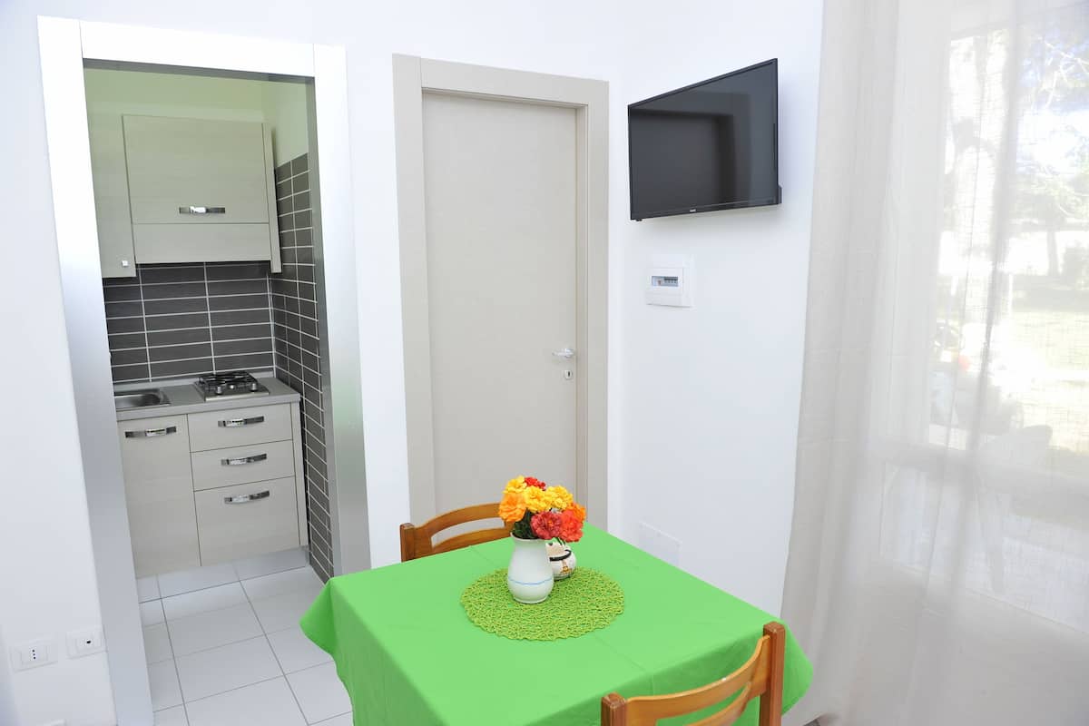 Superior Studio | 2 bedrooms, bed sheets