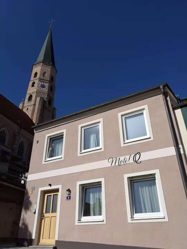 Motel Q - Dingolfing