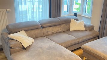 Deluxe Apartment | 1 bedroom, soundproofing, free WiFi, bed sheets