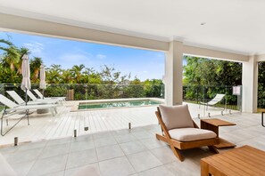 House | 4 bedrooms, Internet - Cove Retreat - Kid Pet and Pool Paradise (Palm Cove)
