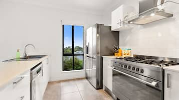 House | 4 bedrooms, Internet