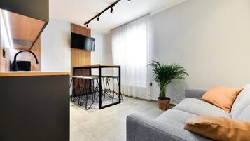 Studio, uitzicht op de stad | Verduisterende gordijnen, geluiddichte muren