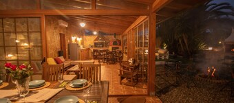 6BR Fire House Sanctuary-Terrace & Barbacue