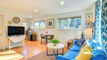 Apartment (0 Bedroom) | Front of property