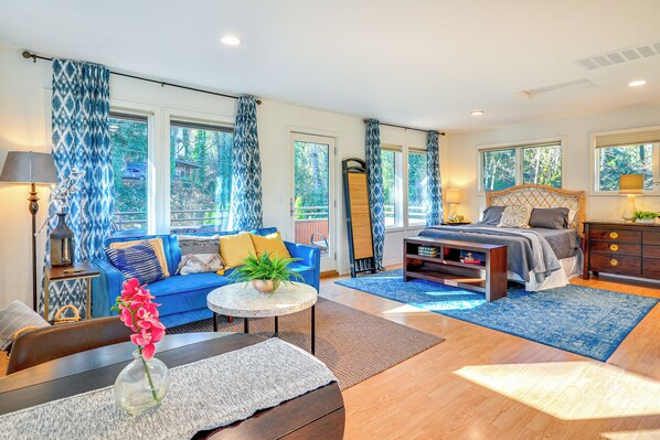 Apartment (0 Bedroom) | Interior