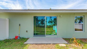 House (1 Bedroom) | Interior