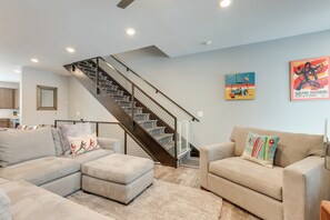 Interior - Rooftop Hot Tub + Views: Townhome in Winter Park (Winter Park)