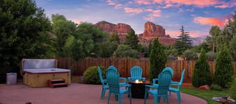 Castle Rock Views: Sedona Retreat w/ Hot Tub!