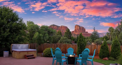 Castle Rock Views: Sedona Retreat w/ Hot Tub!