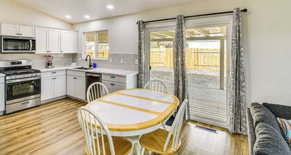 1 Mi to Pioneer Crossing Casino: Fernley Retreat!