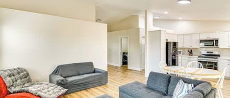 House (3 Bedrooms) | Front of property