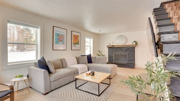 House (2 Bedrooms) | Front of property