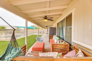 Interior - 2 Mi to Dtwn Gilbert: Family-friendly Mesa Gem (Mesa)