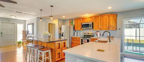 House (3 Bedrooms) | Interior
