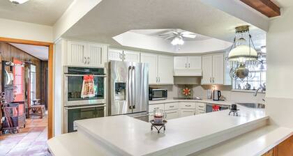 Family Home on 30 Acres in Manvel!