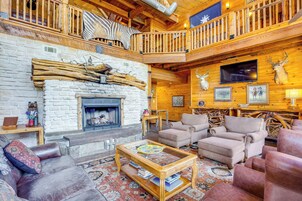 Casa (Multiple Bedrooms) | Interior