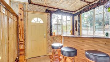 Cottage (2 Bedrooms) | Interior