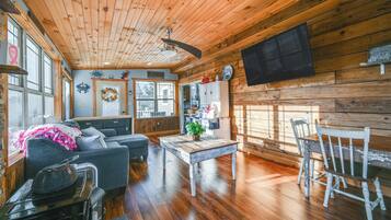 Hus (3 Bedrooms) | Innvendig