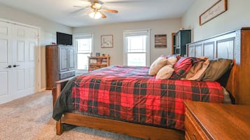 House (3 Bedrooms) | Interior