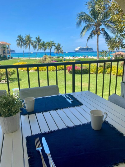 Oceanfront Condo on Seven Mile Beach