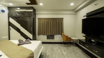 5 chambres, fer et planche à repasser, Wi-Fi gratuit, draps fournis