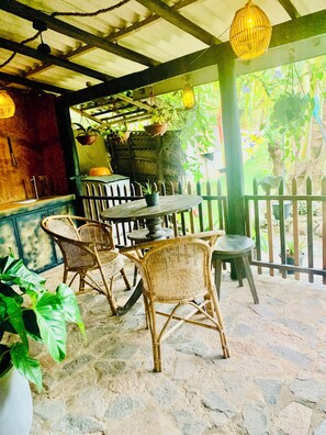In-room dining - Ashok villa (Mirissa)