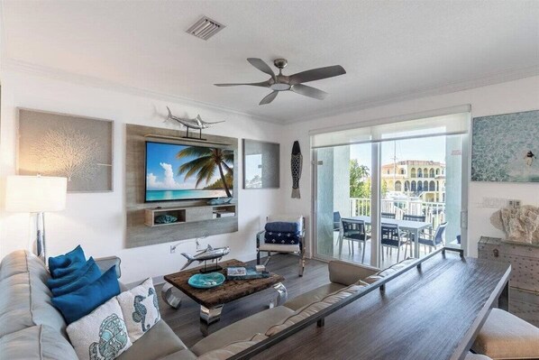 Imagen sin descripción, 1 de 50, botón