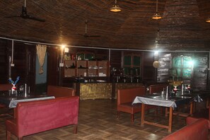 Restaurant - Royal Jungle Kothi (Manpur)