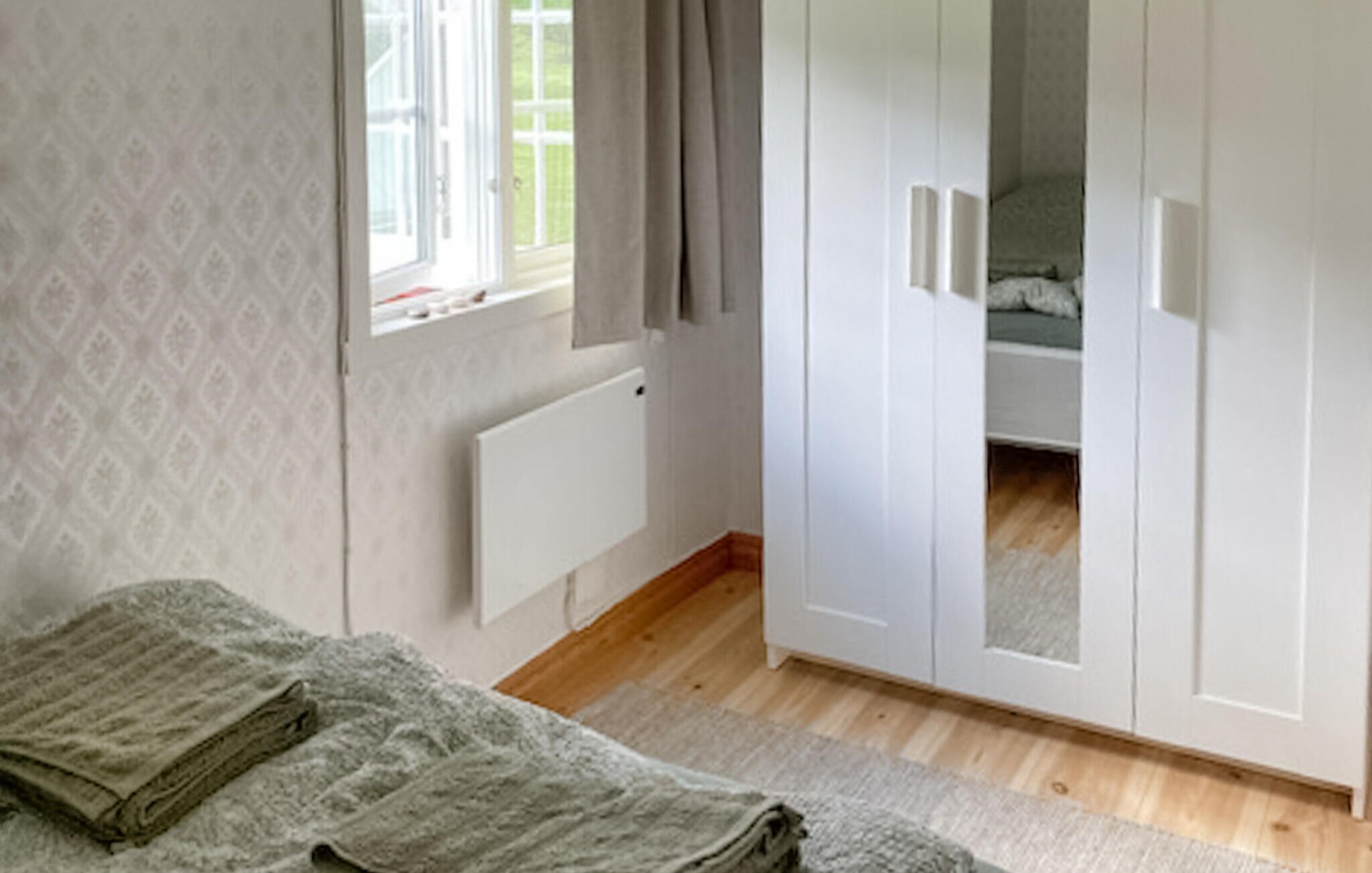 1 dormitorio, cuna de viaje, wifi gratis y ropa de cama