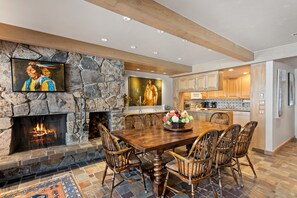 Dining - Aspen Alps Apartment #704 3 Bedroom Condo (Aspen)