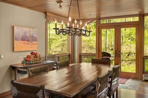 House, 3 Bedrooms | Dining