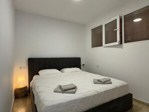 2 bedrooms, in-room safe, iron/ironing board, travel crib