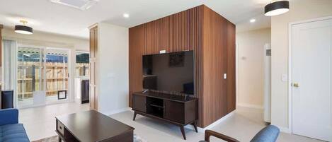 Télévision, espaces bureaux