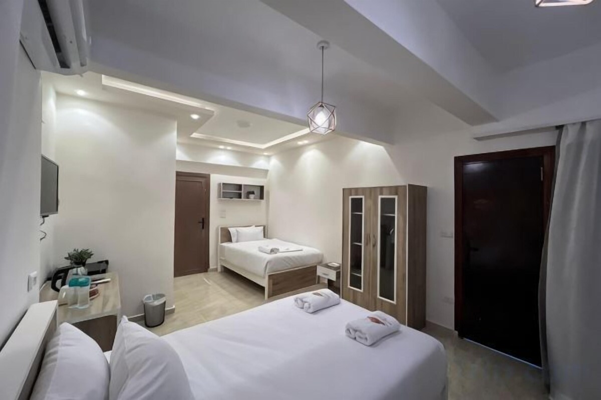Deluxe Twin Room with Balcony and City View