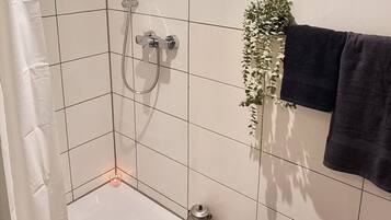 Haartrockner, Handtücher