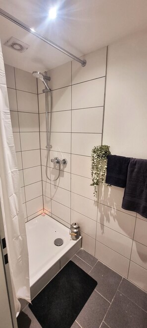 Haartrockner, Handtücher