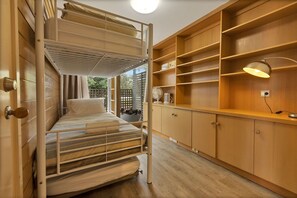 4 chambres, Wi-Fi gratuit, draps fournis