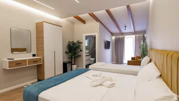 Family Room, Sea View | 1 bedroom, minibar, desk, soundproofing